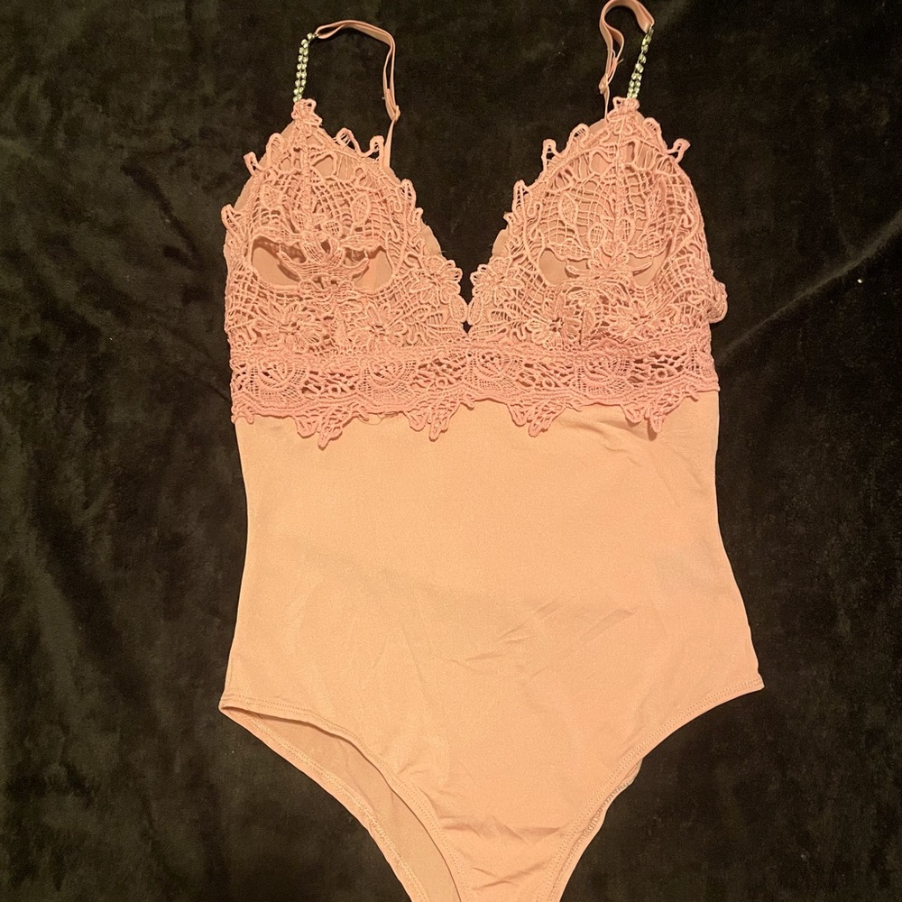Lace bodysuit with mini diamond strap